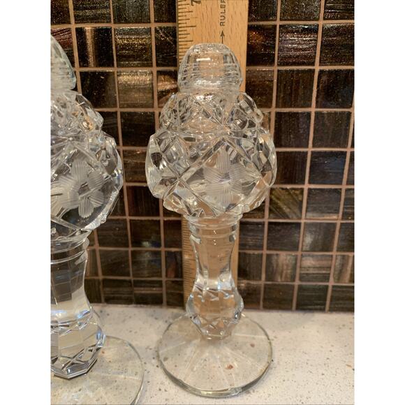 VTG Diamond Cut Glass Pedestal Salt Pepper Shakers Screw Cap Starburst Etched - Picture 6 of 6